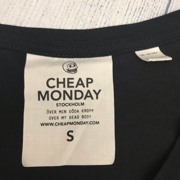 Cheap Monday tee asymmetrical exposed seams - Picture 3 of 3